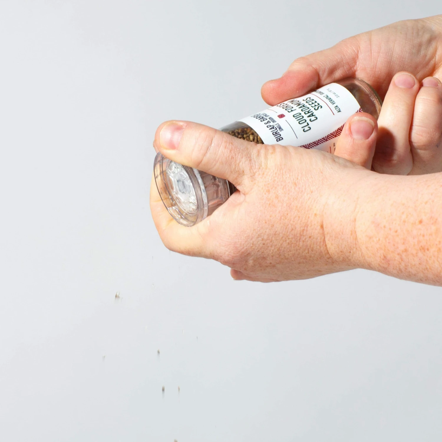 Burlap & Barrel Cloud Forest Cardamom Seeds - Image 3