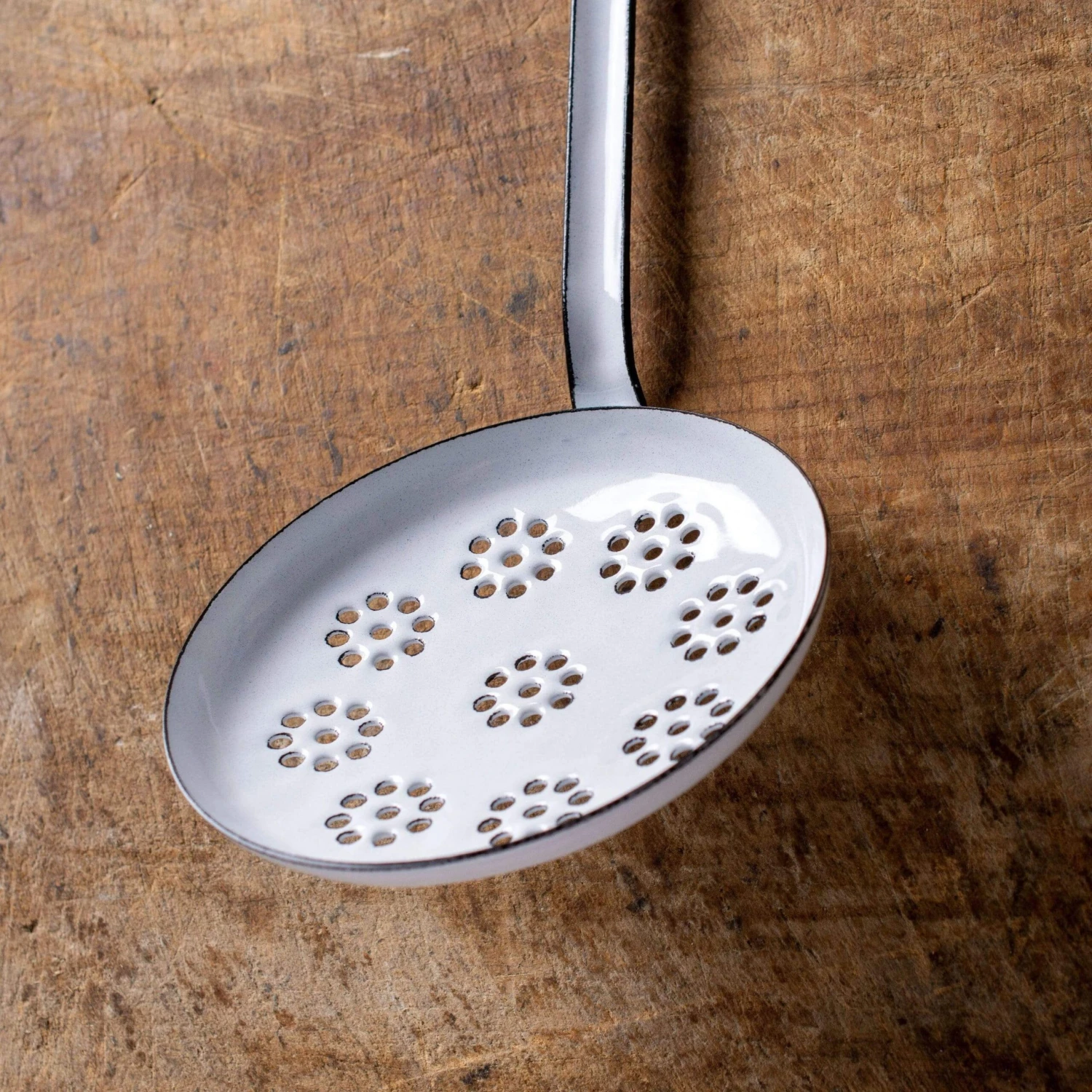 Riess Enamelware Skimmer - Image 2