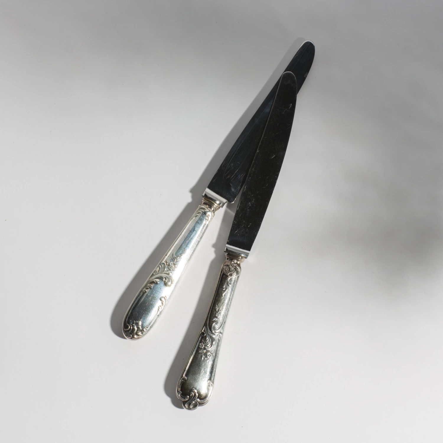 Vintage French Assorted Flatware Knives — Set Of 4